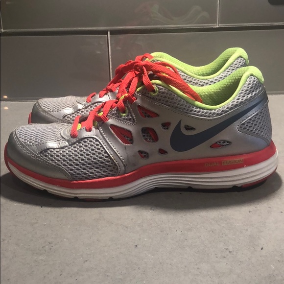 Nike Shoes - Nike sneakers